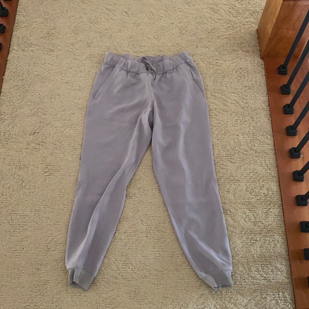 Lululemon stretch high rose jogger. Good as new